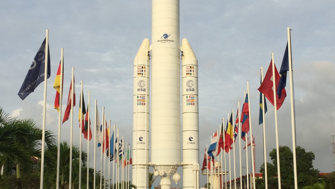DESTINATION GUYANE – Maxetlisa au centre spatial de Kourou