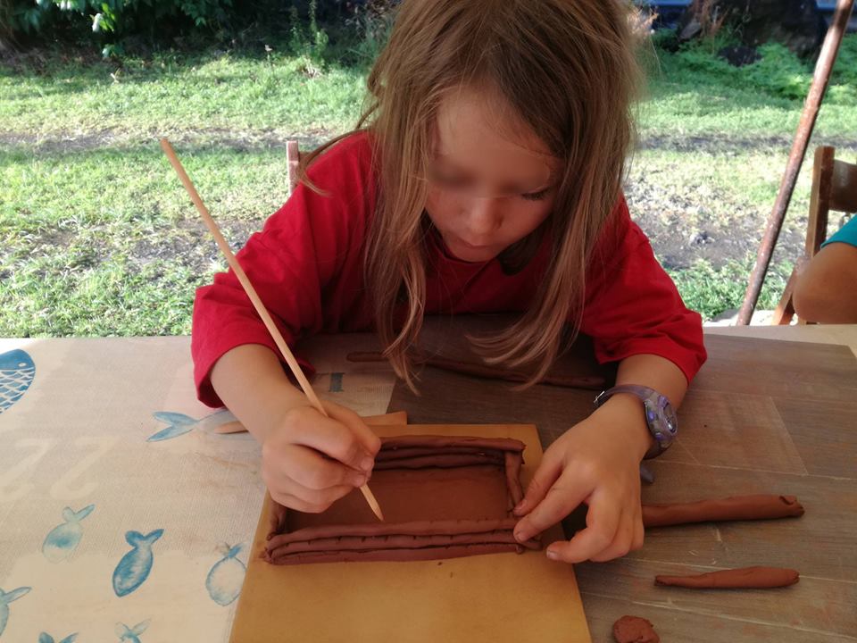 Programme stage poterie enfants Atelier PEP à Pointe-Noire