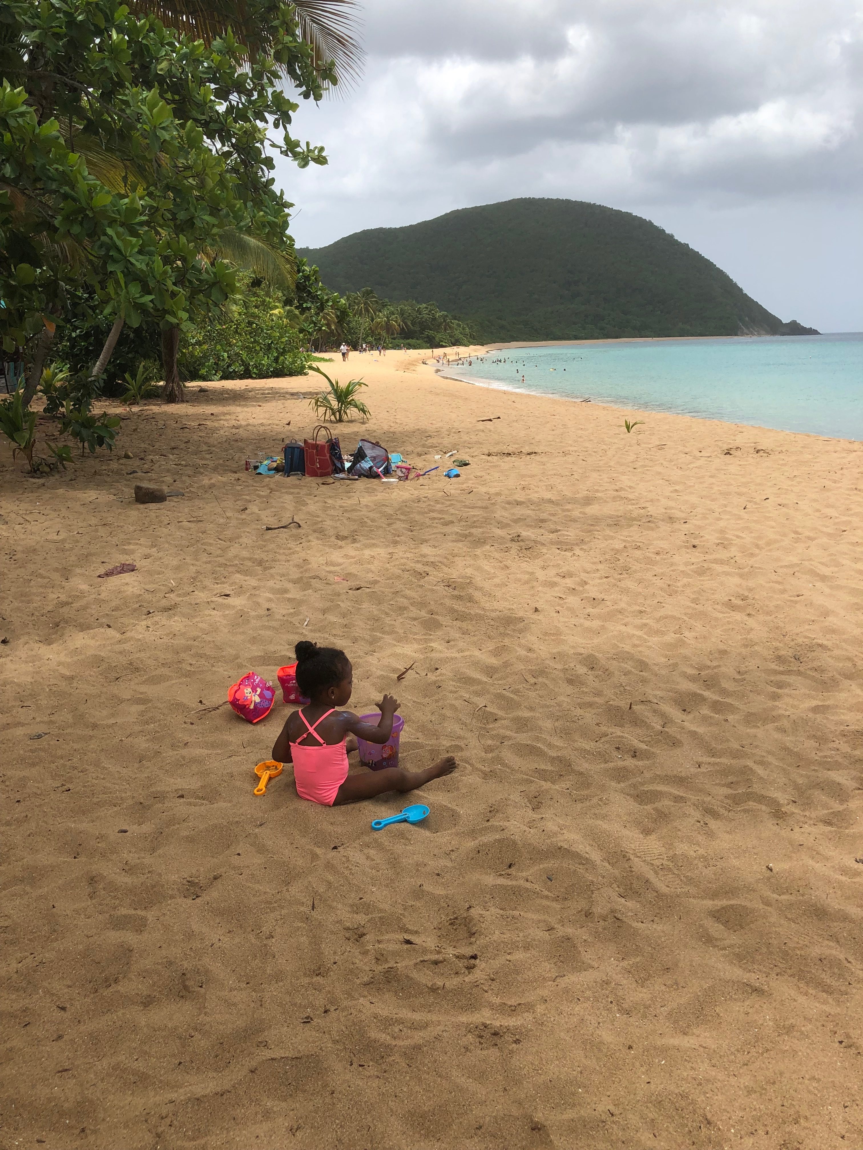 DESHAIES : Le 15 août en famille au Karacoli beach à Deshaies