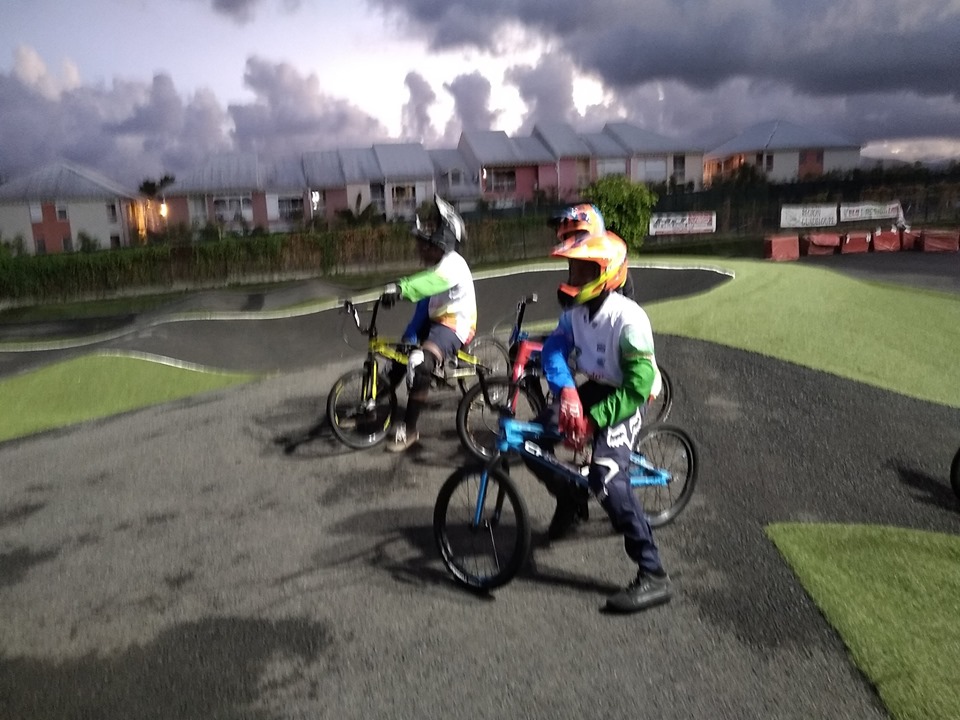 Culture Ecole De Velo Piste Bmx Stade Vélodrome