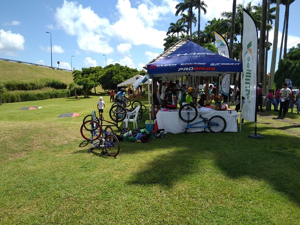 Journée Promotion Ecole De Vélo Piste Bmx Guadeloupe