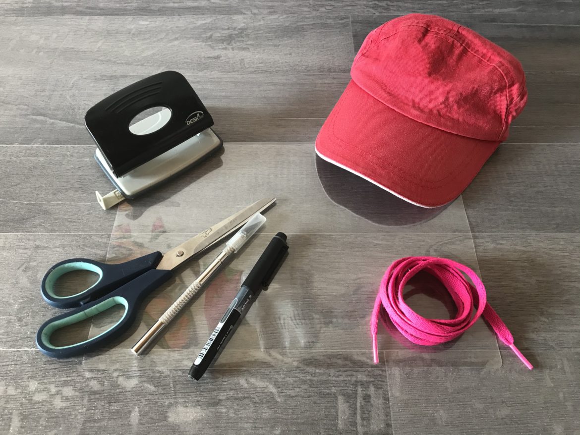 Comment Laver Une Casquette Avec Visière En Carton Tuto facile - Une visière de protection enfant ! - Max et Lisa
